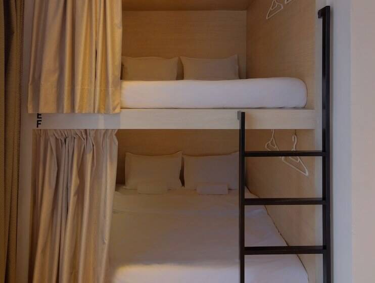 Dock In   Hostel