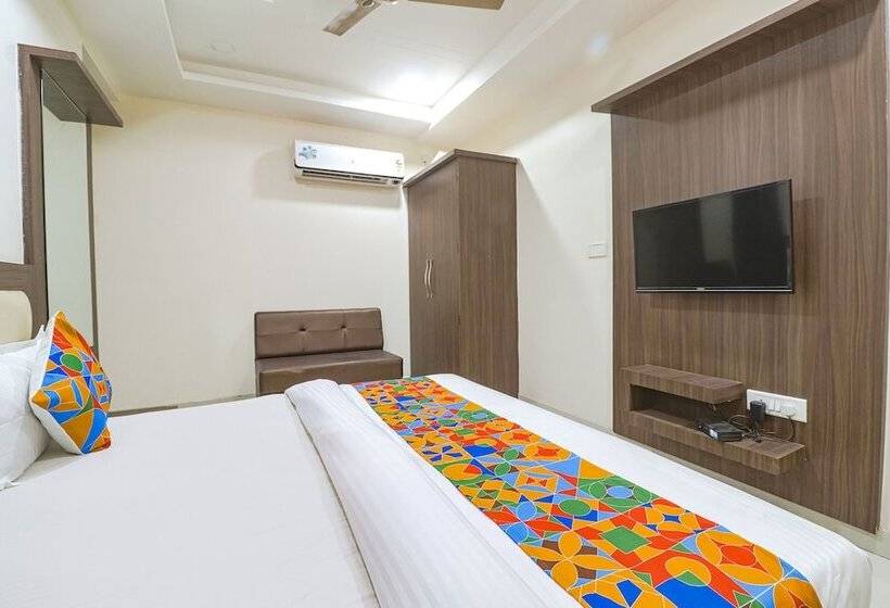 Fabhotel Nandgiri Palace