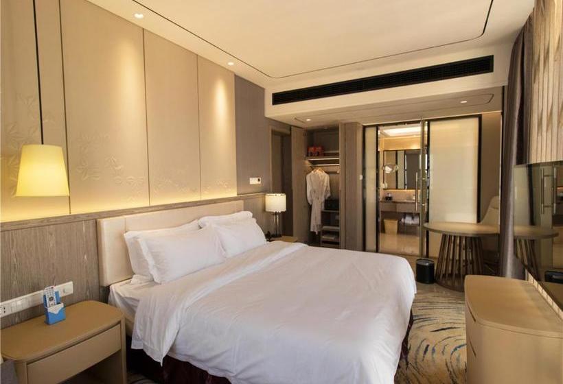 Отель Clear Lake