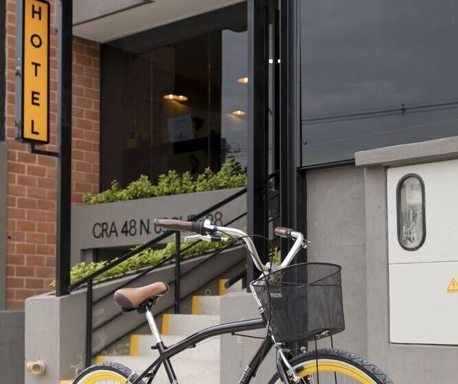 Отель Distrito 21