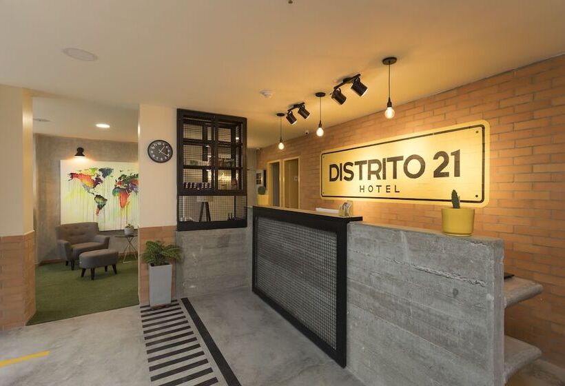 Отель Distrito 21