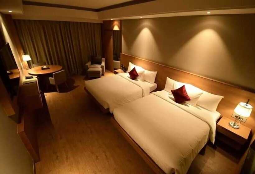 هتل Kiranshree Grand