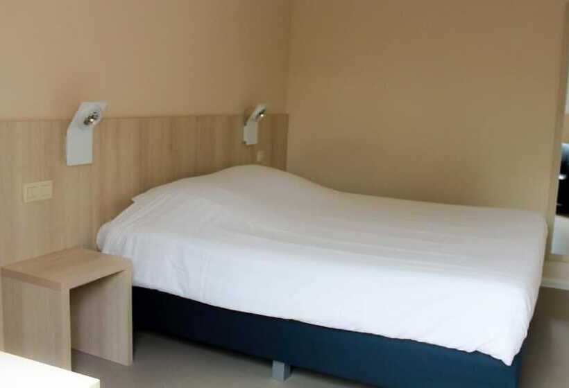 בית מלון כפרי La Couronne