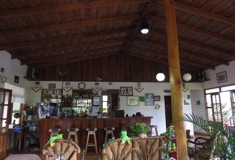 호텔 La Rana De Arenal