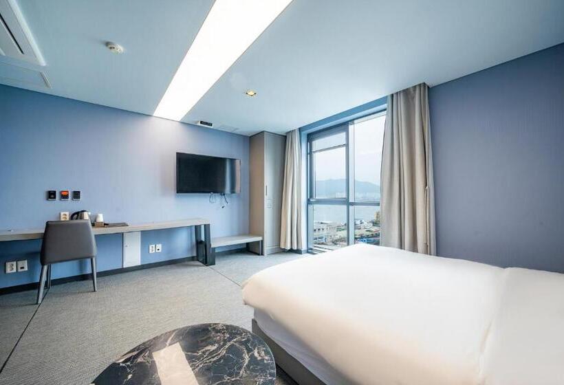 בית מלון כפרי Louis Boutique