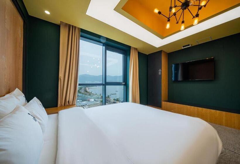 בית מלון כפרי Louis Boutique