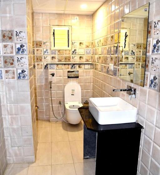 בית מלון כפרי M K Plaza