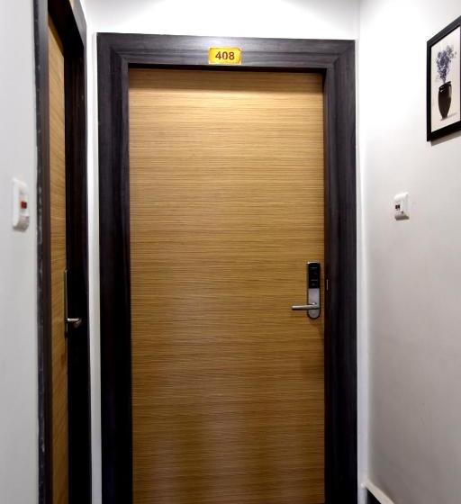 בית מלון כפרי M K Plaza