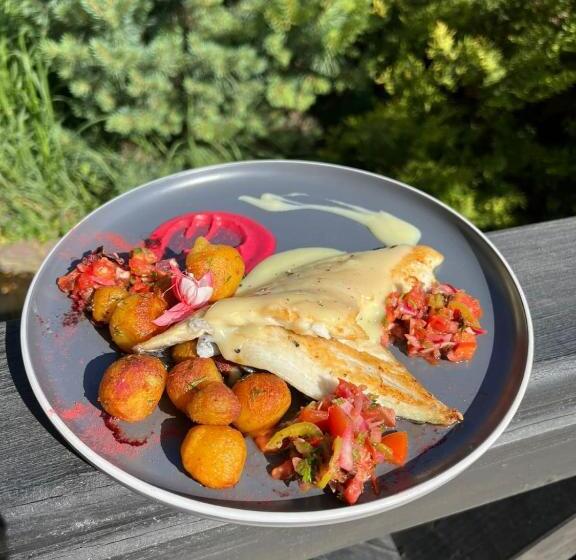 בית מלון כפרי Podu' Cu Lanturi