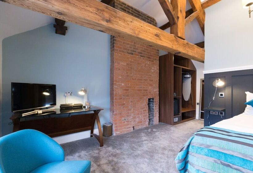 בית מלון כפרי The Little George