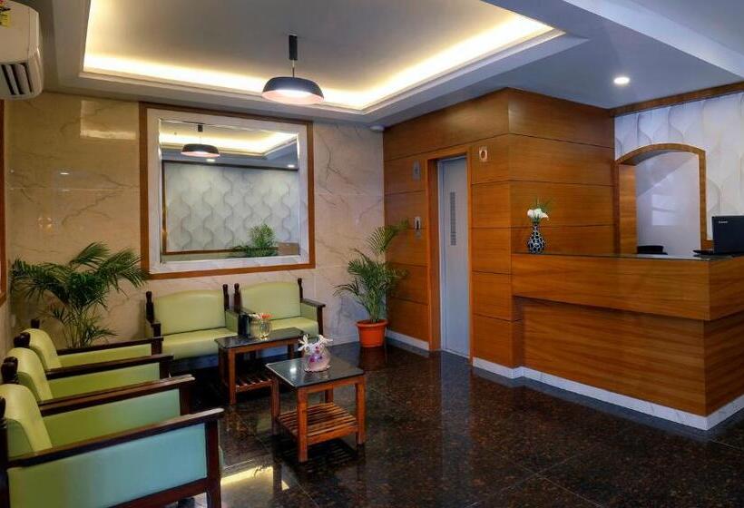 Hotel Treehouse Neptune Inn