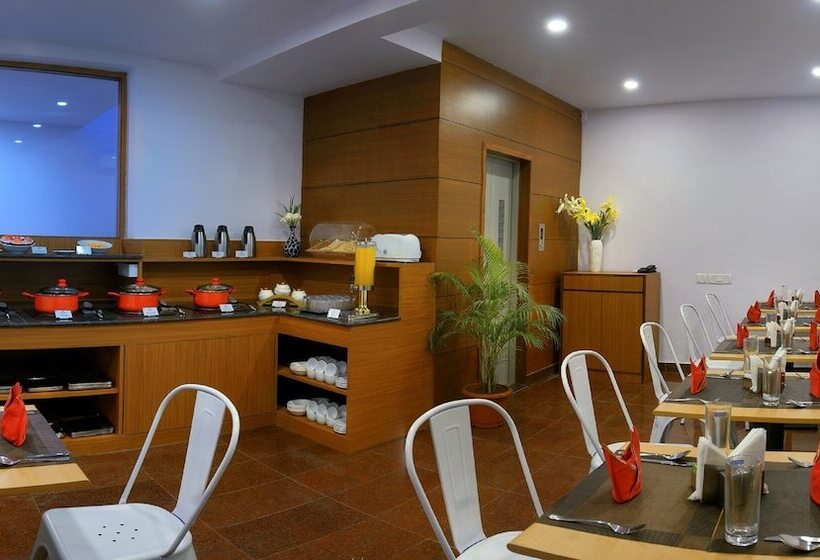 Hotel Treehouse Neptune Inn