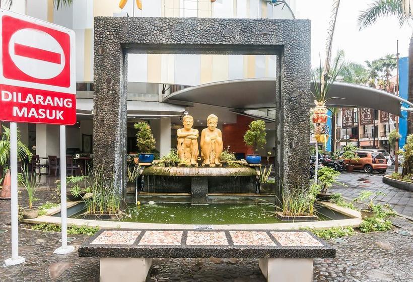 Отель Zen Rooms Basic Kuta Central Park 2
