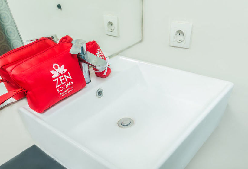 Отель Zen Rooms Basic Kuta Central Park 2