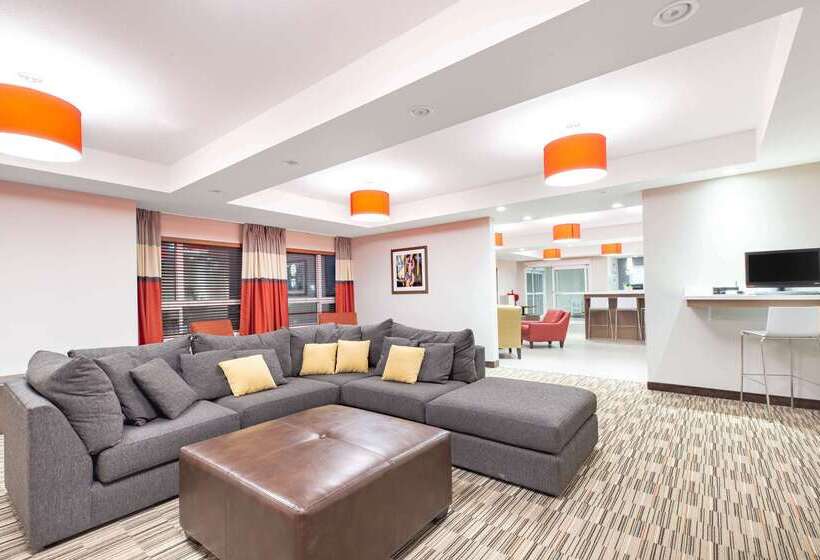 Microtel Inn & Suites By Wyndham Fort Mcmurray