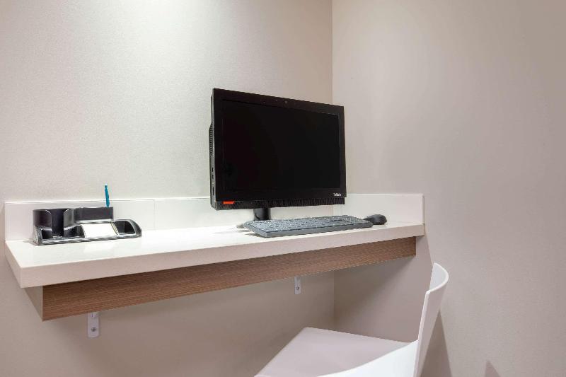 Microtel Inn & Suites By Wyndham Fort Mcmurray