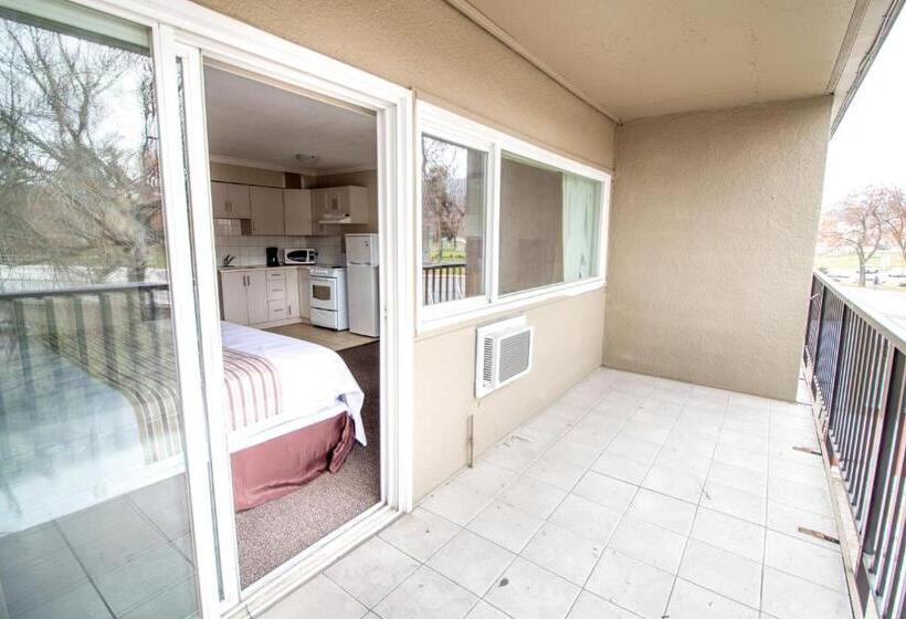 汽车旅馆  Okanagan Royal Park Inn By Elevate Rooms