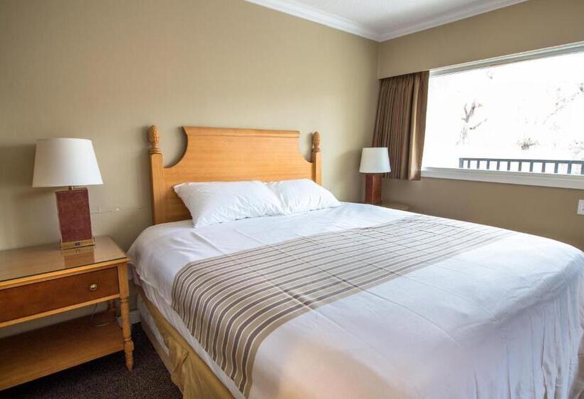 汽车旅馆  Okanagan Royal Park Inn By Elevate Rooms