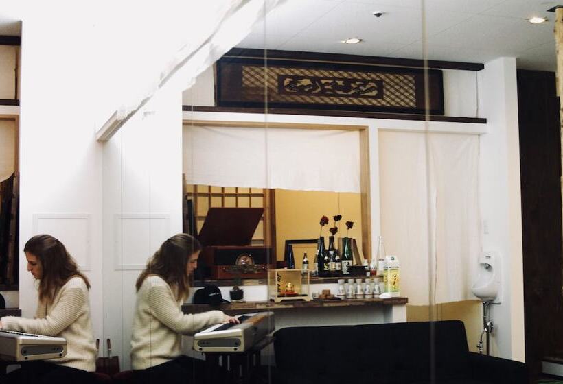 Seacret Base Ebisutei Souzou With Sake Bar Hostel