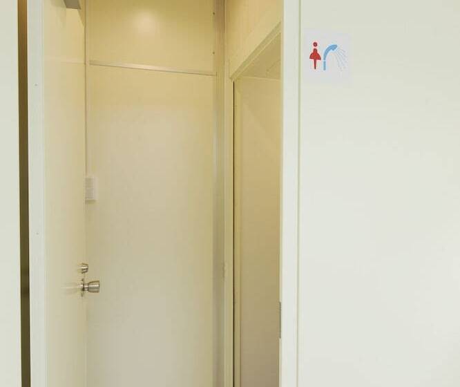 Seacret Base Ebisutei Souzou With Sake Bar Hostel