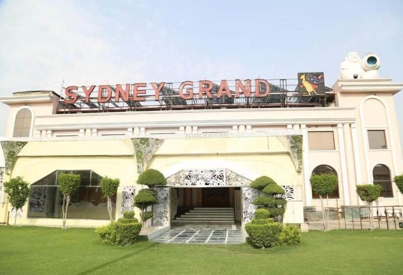 Sydney Grand Hotel & Resort