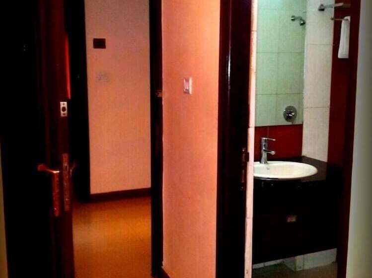 Sydney Grand Hotel & Resort