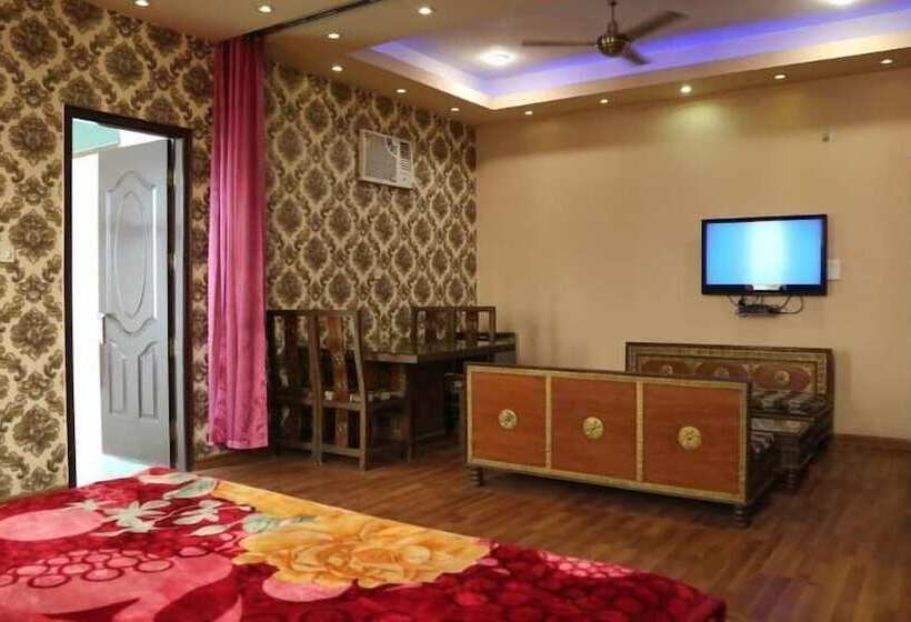 Sydney Grand Hotel & Resort