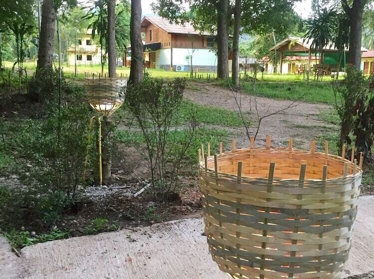 The Creek Garden Resort Huainamrin