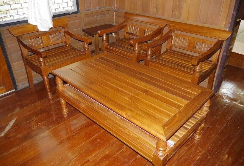 The Creek Garden Resort Huainamrin