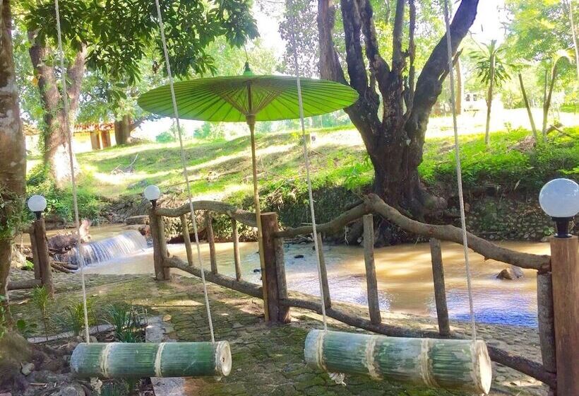 The Creek Garden Resort Huainamrin