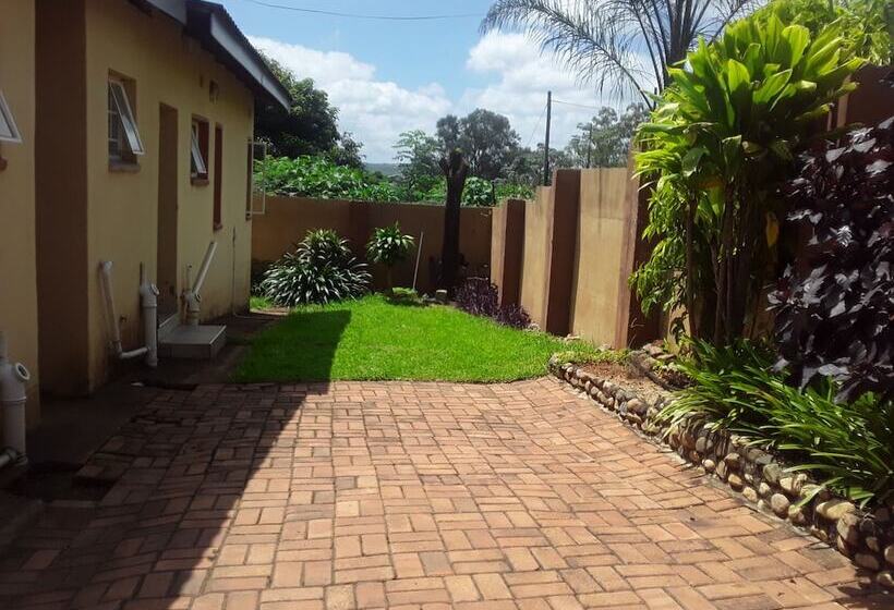 Vuya Nathi Bed And Breakfast