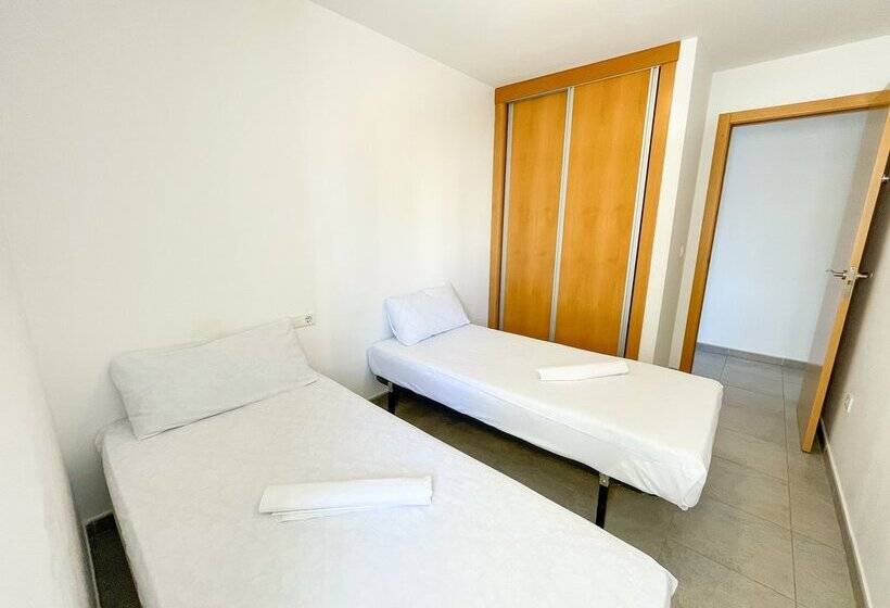 Apartamentos Gandia Familiar 3000