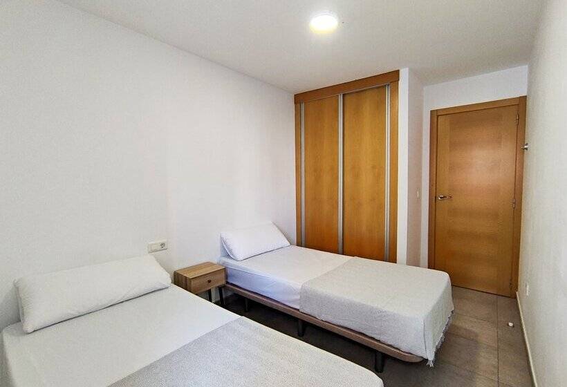 Apartamentos Gandia Familiar 3000
