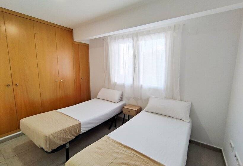 Apartamentos Gandia Familiar 3000