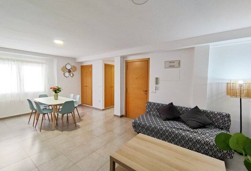 Apartamentos Gandia Familiar 3000