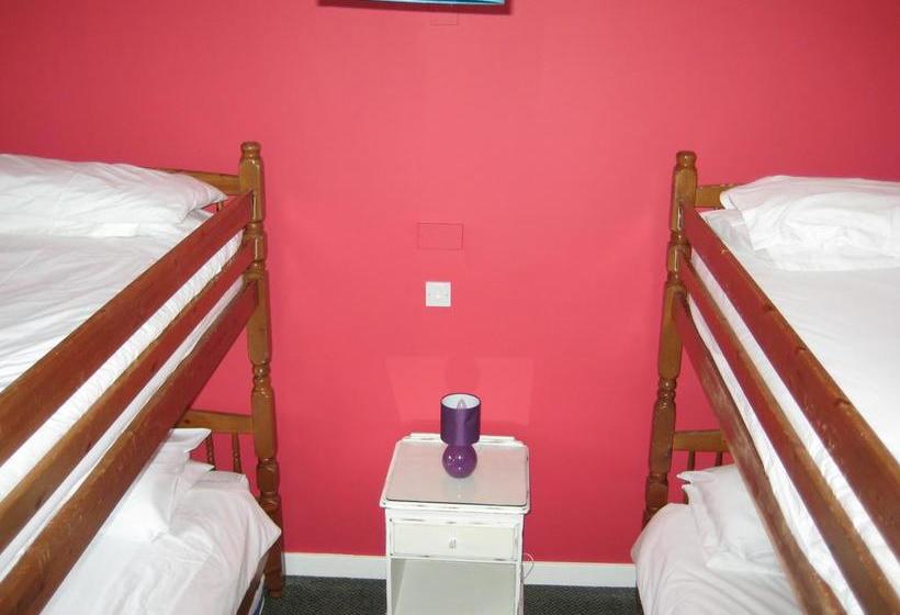 Общежитие Dare Valley Country Park Accommodation