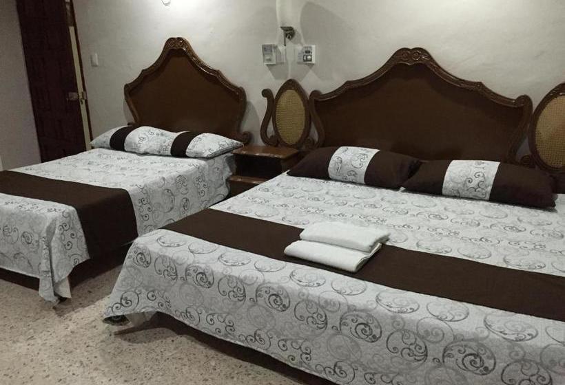 הוסטל Hostal Kin Beh