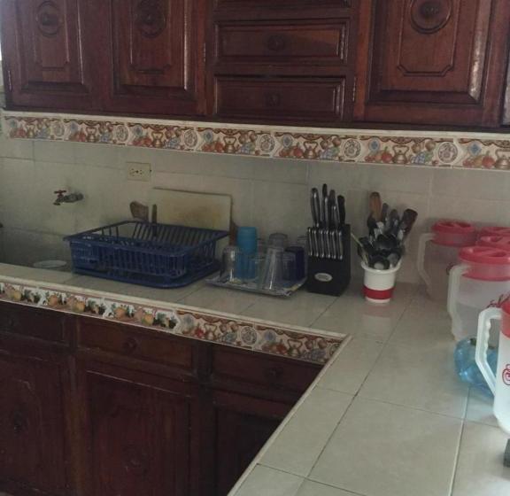 הוסטל Hostal Kin Beh