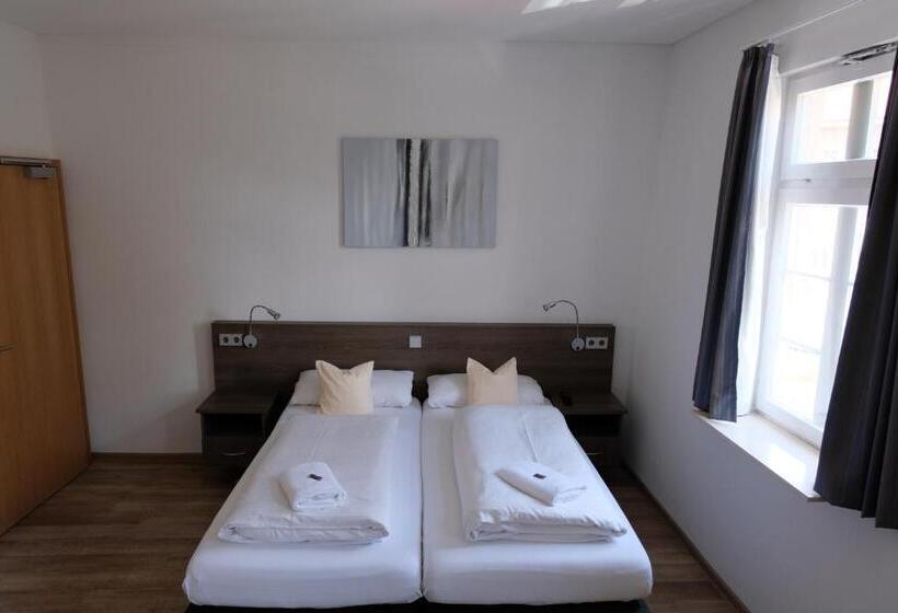 Bed and Breakfast Gastehaus Zur Sonne