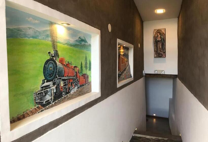 Community Hostel Alausi