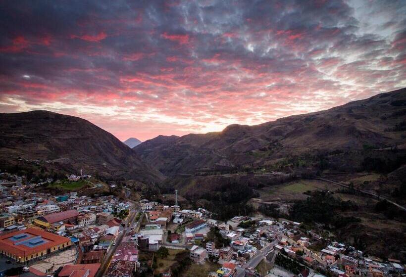 Community Hostel Alausi