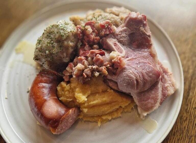 ågotnes Hotell & Motell