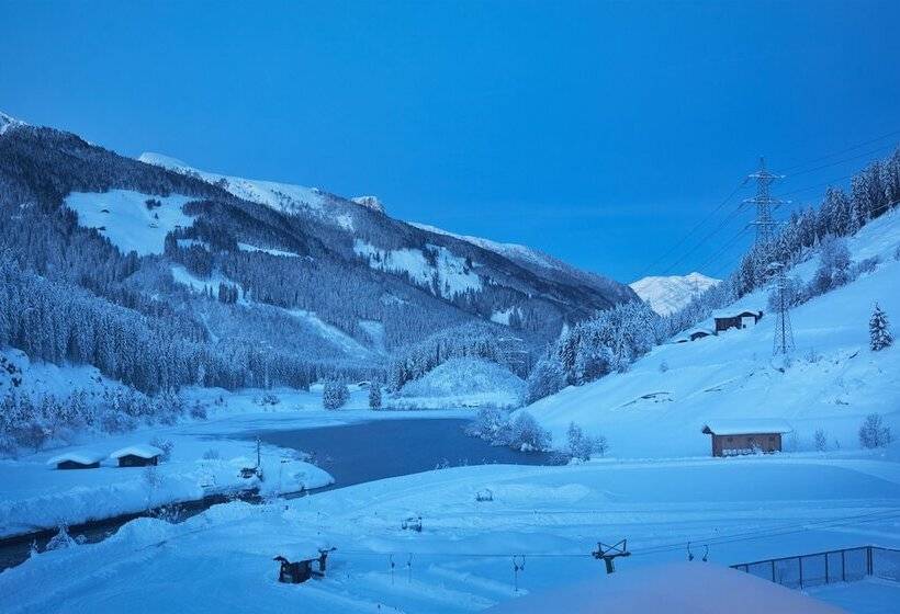 فندق Almhof Family Und Wellness Resort