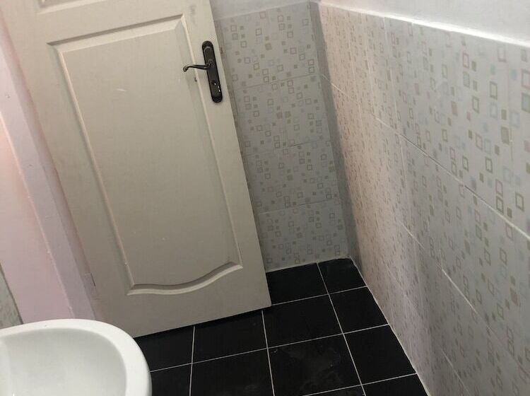 هتل Colour Holidays