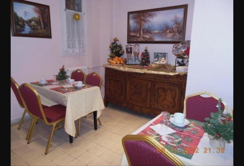 בית מלון כפרי Hôtel De Clagny