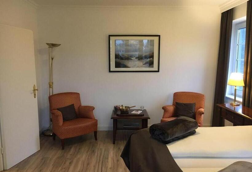 هتل De Insulåner