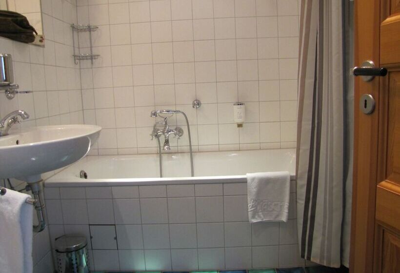 호텔 Der Seehof Rheinsberg