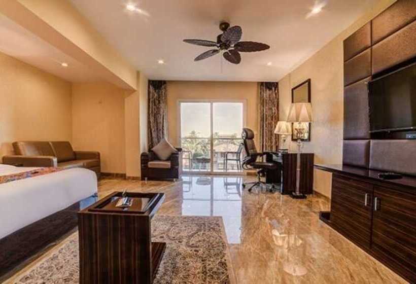 Fabhotel Prime Sarala Crown With Pool   Nr Calangute Beach