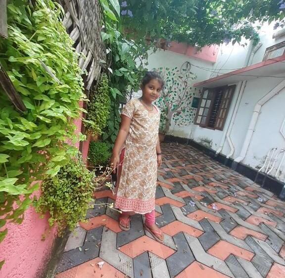 هتل Gone Coastal Homestay