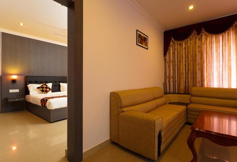 ホテル Gopalapuram International